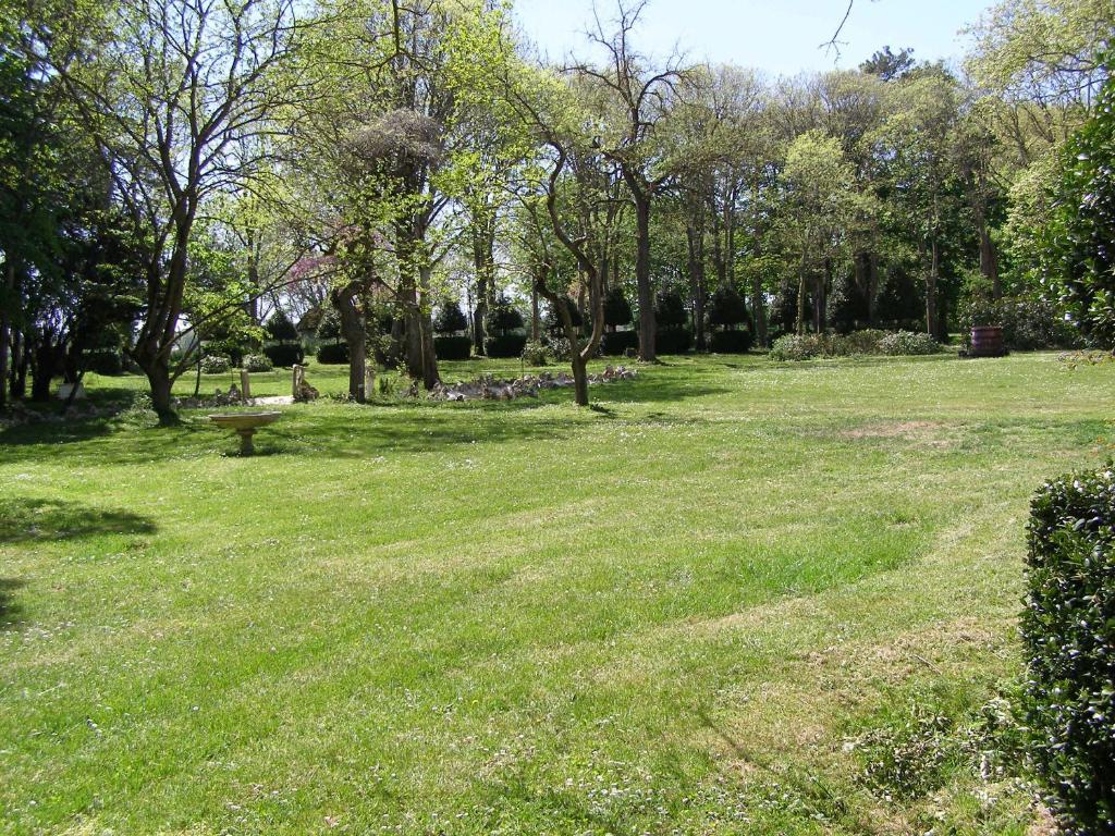 Le Relais Du Silence Chateau Lavail Labastide-dʼAnjou 外观 照片