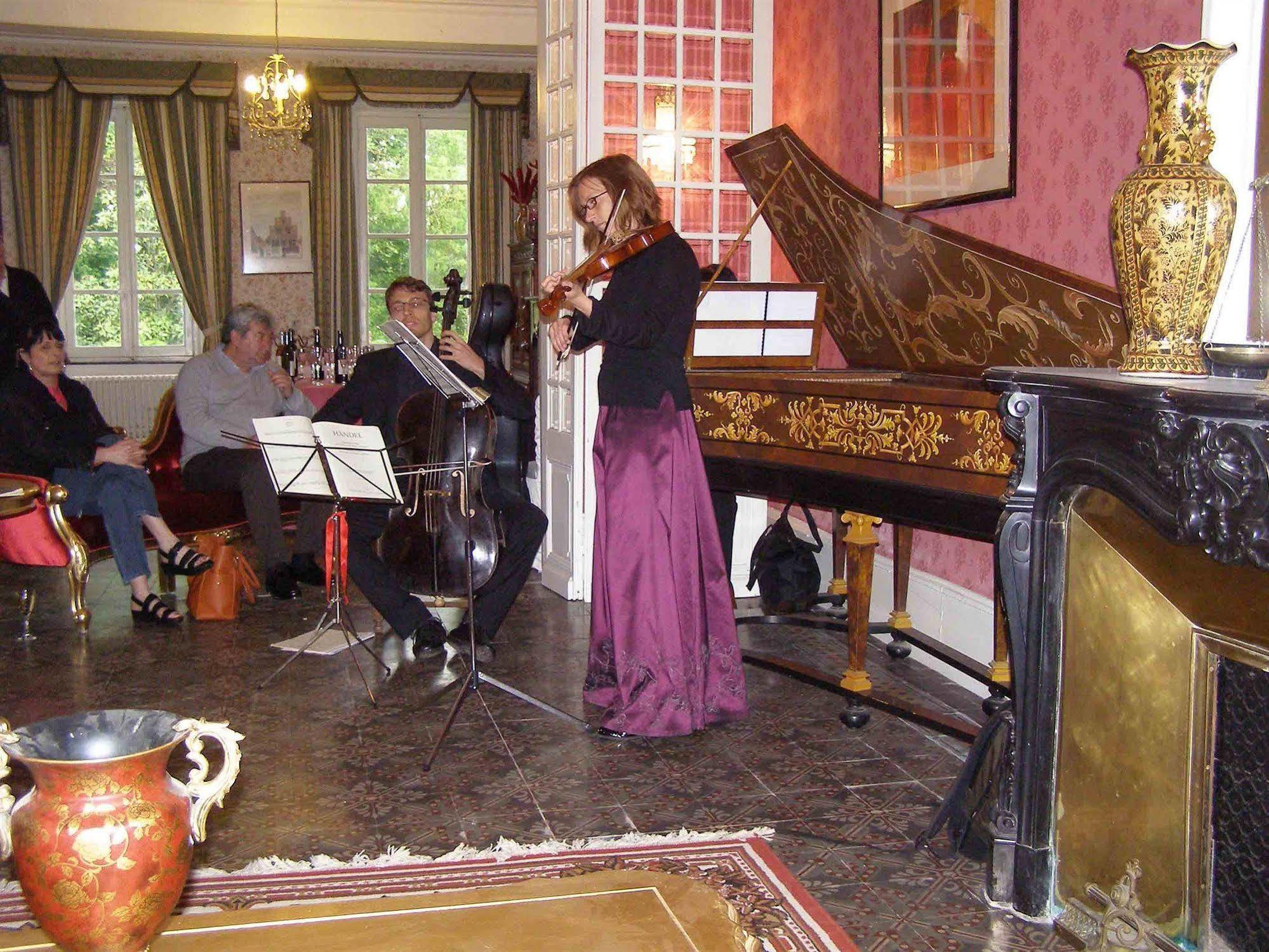 Le Relais Du Silence Chateau Lavail Labastide-dʼAnjou 外观 照片