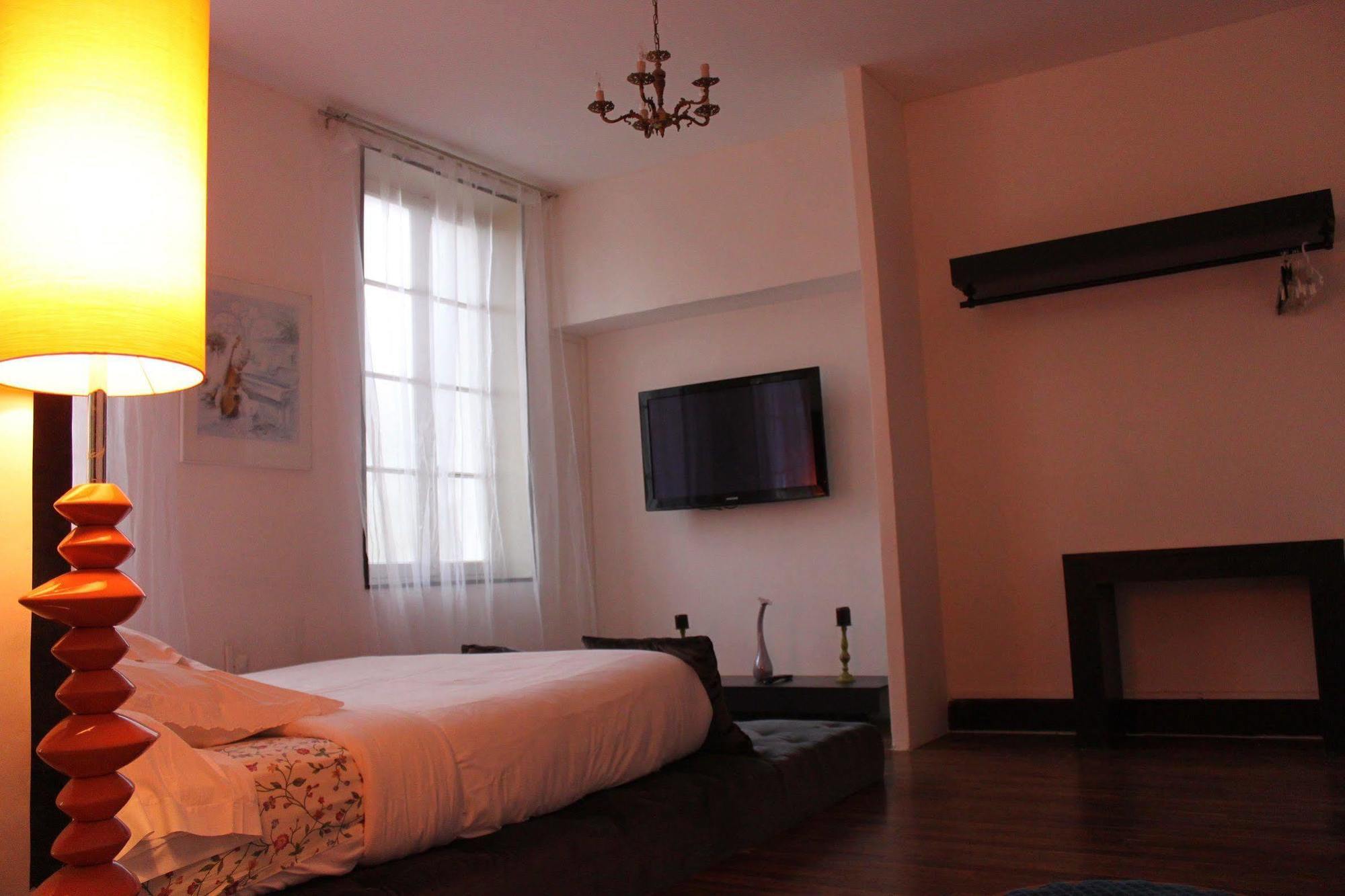 Le Relais Du Silence Chateau Lavail Labastide-dʼAnjou 外观 照片